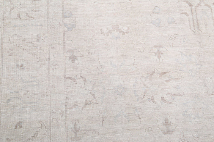 Hand Knotted Fine Serenity Wool Rug 6' 1" x 8' 4" - No. AT18645