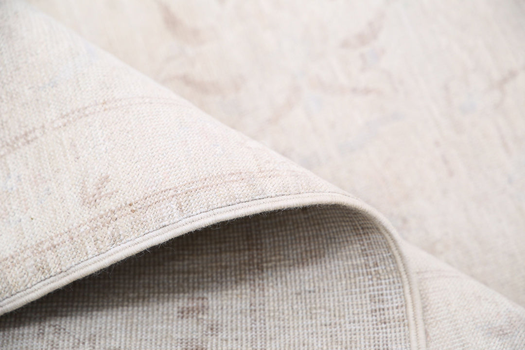 Hand Knotted Fine Serenity Wool Rug 6' 1" x 8' 4" - No. AT18645