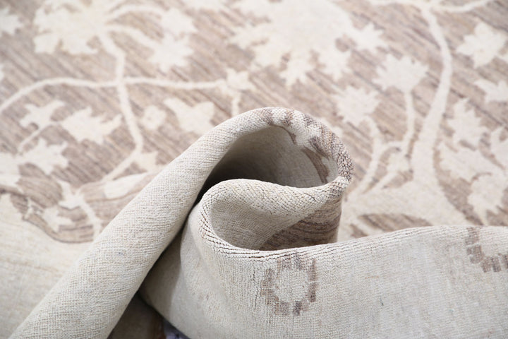 Hand Knotted Fine Serenity Wool Rug 6' 0" x 8' 2" - No. AT45848