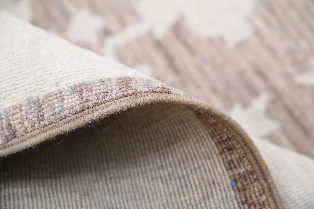 Hand Knotted Fine Serenity Wool Rug 6' 0" x 8' 2" - No. AT45848