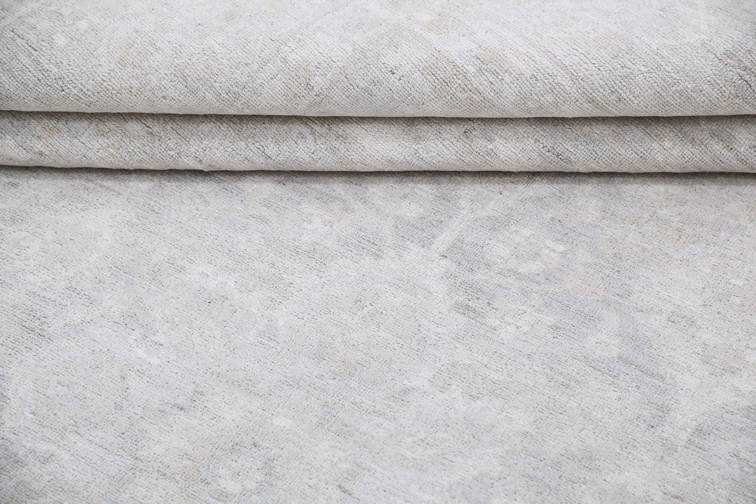 Hand Knotted Fine Serenity Wool Rug 6' 3" x 9' 7" - No. AT68885