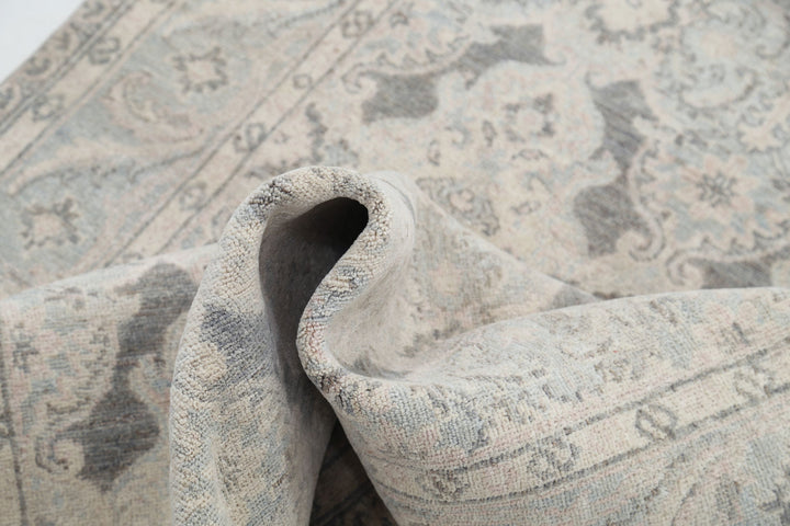 Hand Knotted Fine Serenity Wool Rug 3' 10" x 13' 7" - No. AT61498