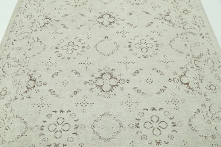 Hand Knotted Fine Serenity Wool Rug 6' 1" x 7' 7" - No. AT70553