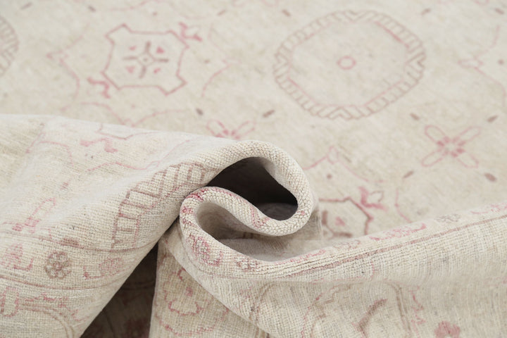 Hand Knotted Fine Serenity Wool Rug 5' 9" x 8' 11" - No. AT71922