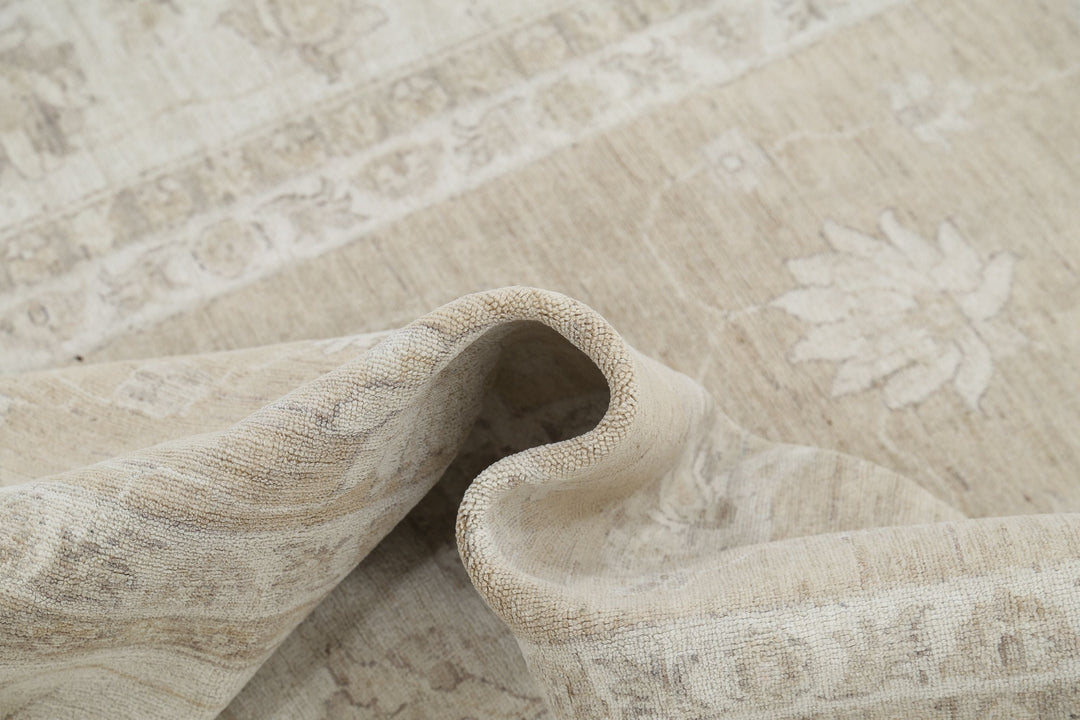 Hand Knotted Fine Serenity Wool Rug 4' 11" x 12' 2" - No. AT59202