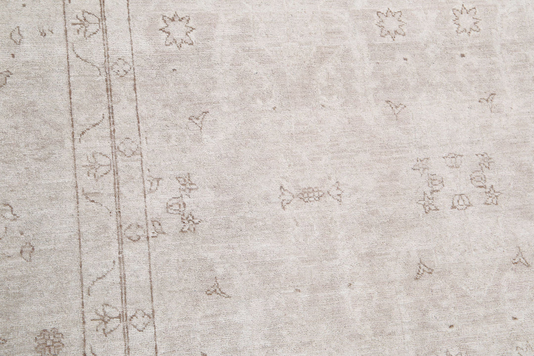 Hand Knotted Fine Serenity Wool Rug 9' 8" x 13' 9" - No. AT50248