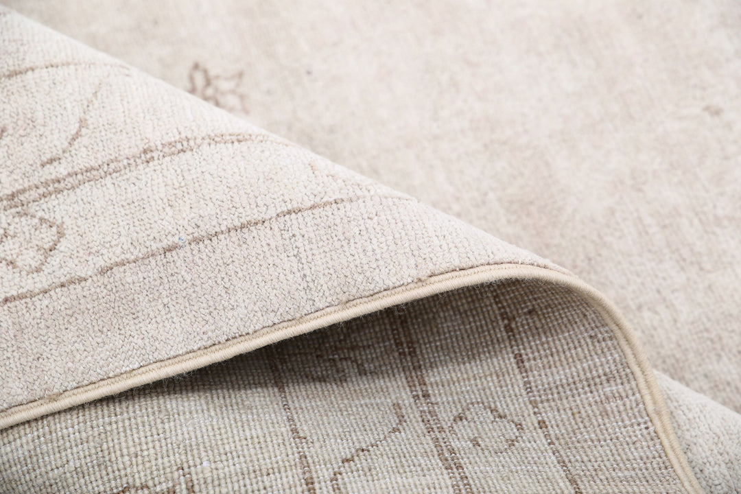 Hand Knotted Fine Serenity Wool Rug 9' 8" x 13' 9" - No. AT50248