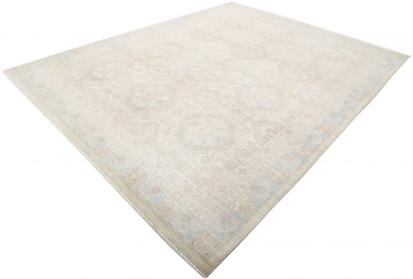 Khotan 9’ 1″ x 11’ 6″ - No. AV19718