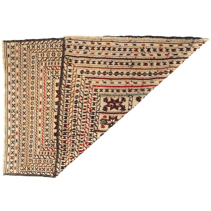 Soumak Kilim 4' 2" x 5' 9" - No. AL35624
