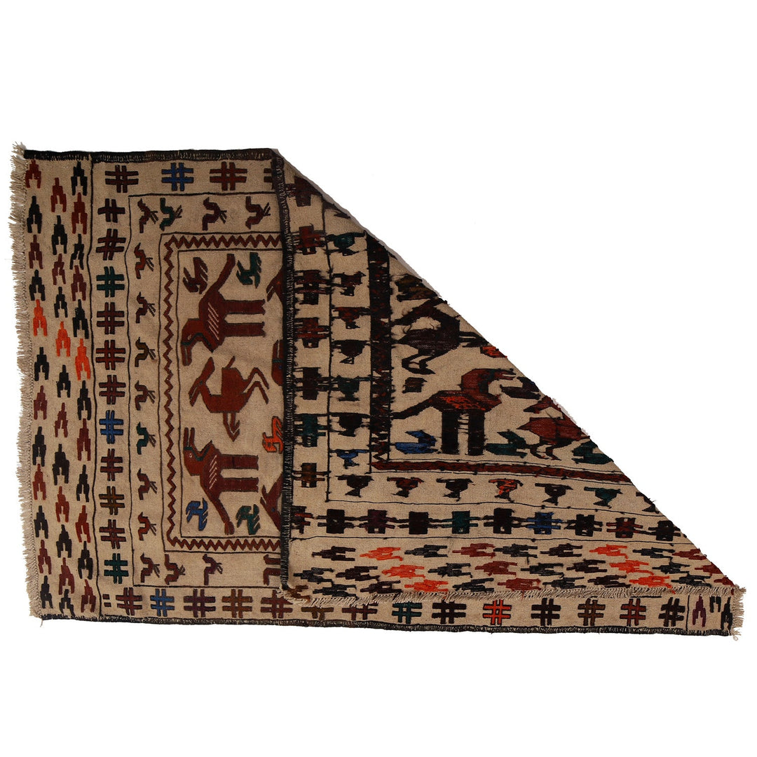 Soumak Kilim 4' " x 5' 6" - No. AL10515
