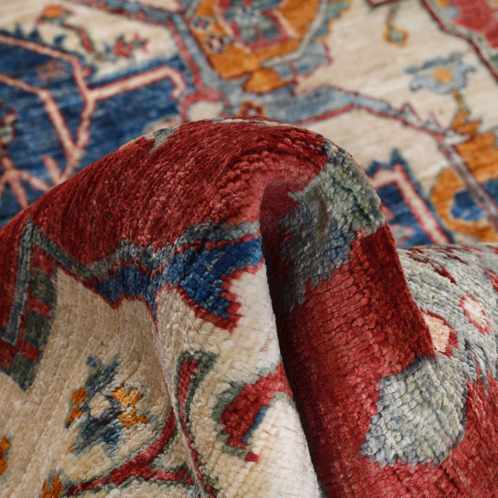 Serapi Rug 6' 6" x 9' 5" - No. AL79992