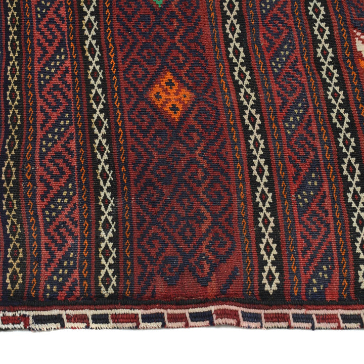 Laghari Kilim 4' 2" x 5' 5" - No. AL16347