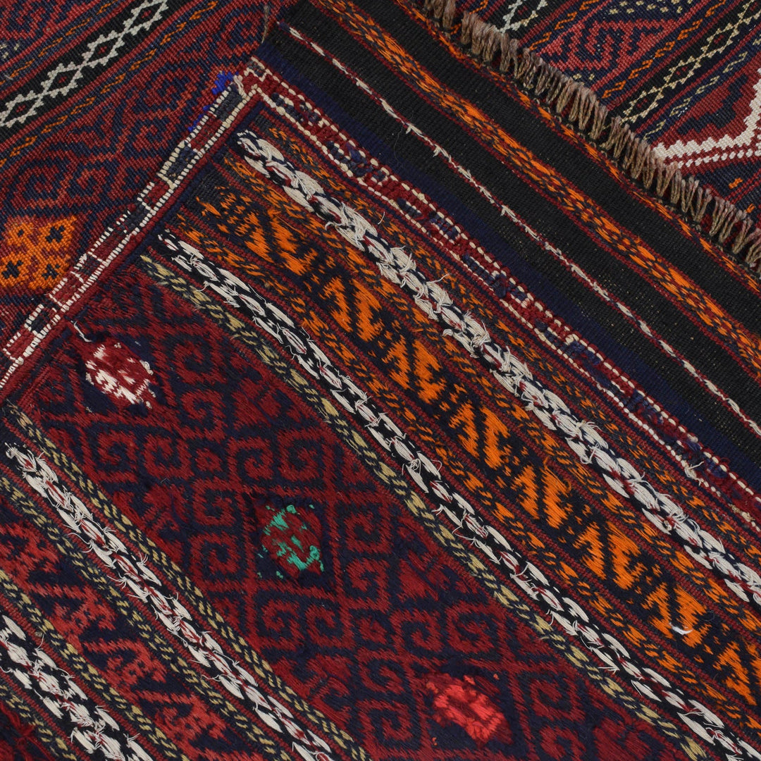 Laghari Kilim 4' 2" x 5' 5" - No. AL16347