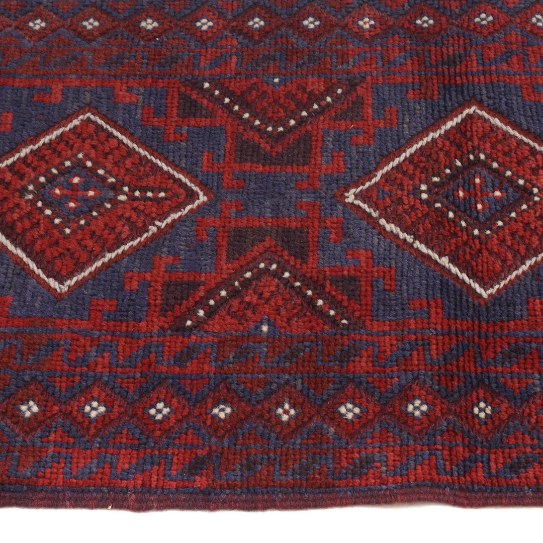 Mashwani Runner 1' 9" x 7' 8" - No. AL16217