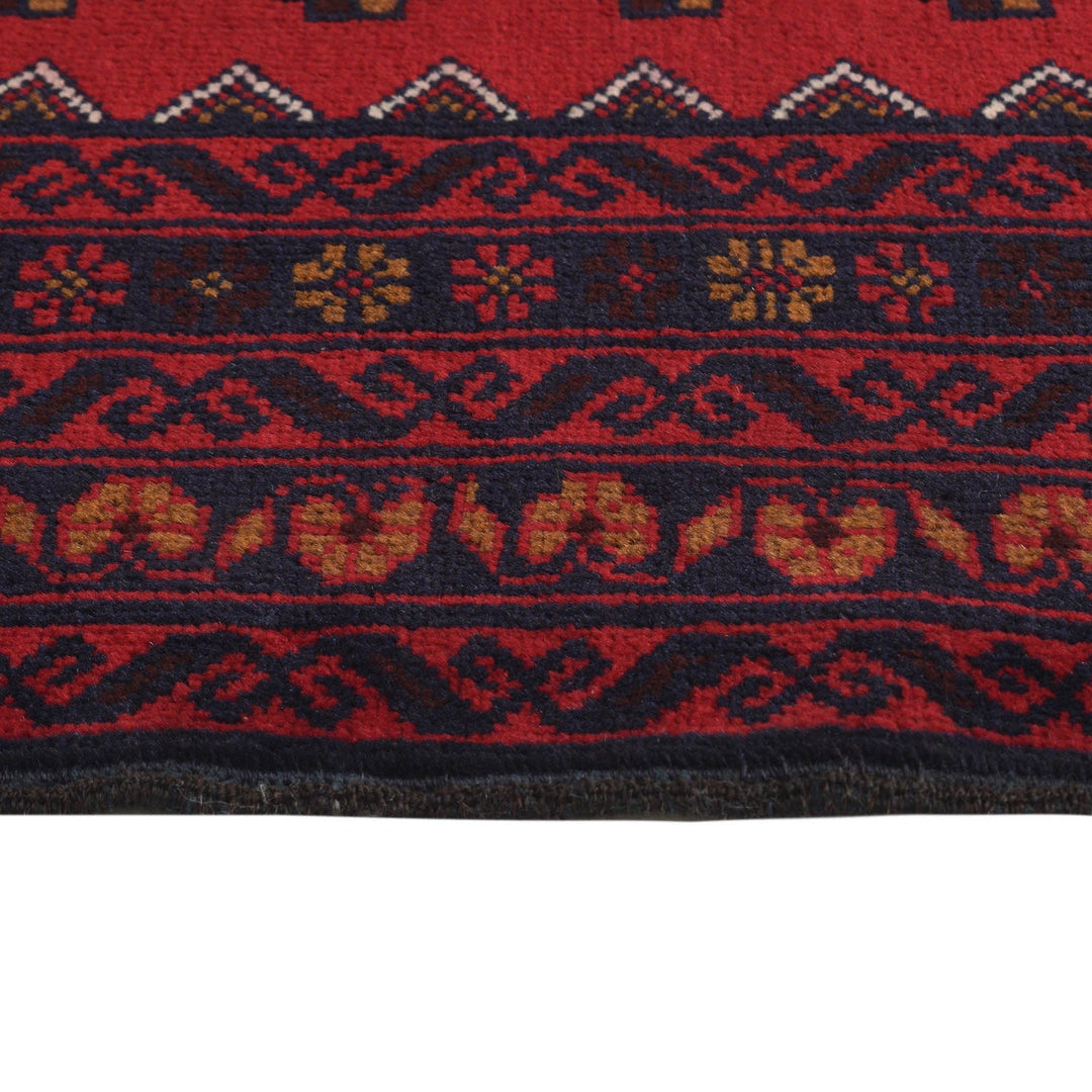 Prayer Rug 2' 7" x 4' 4" - No. AL25994