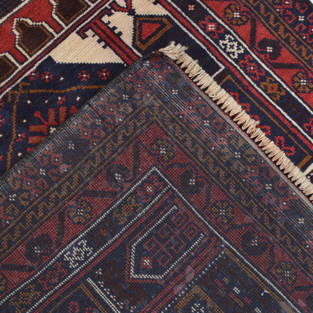 Prayer Rug 2' 9" x 4' 8" - No. AL34549