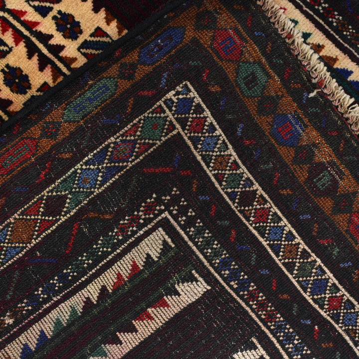 Prayer Rug 2' 7" x 4' 5" - No. AL32572