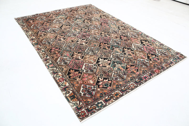 Hand Knotted Vintage Persian Bakhtiari Wool Rug 6' 7" x 9' 6" - No. AT46187