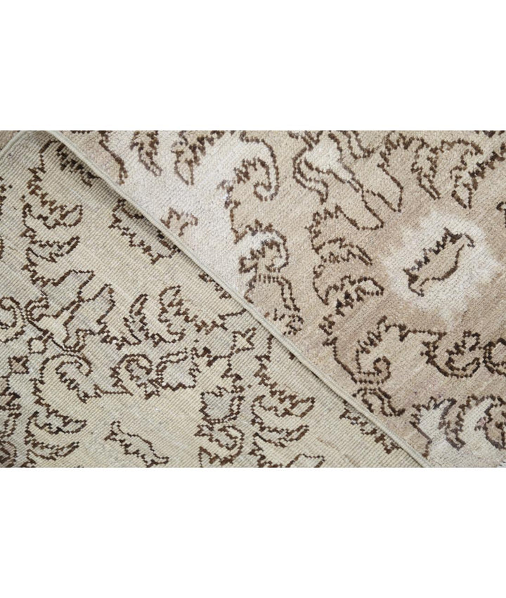 Hand Knotted Artemix Wool Rug 4' 4" x 5' 4" - No. AT23219