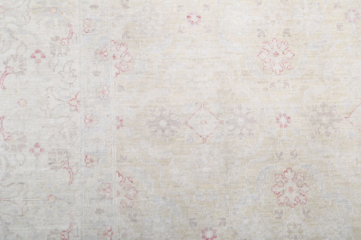 Hand Knotted Fine Serenity Wool Rug 6' 0" x 8' 6" - No. AT76256