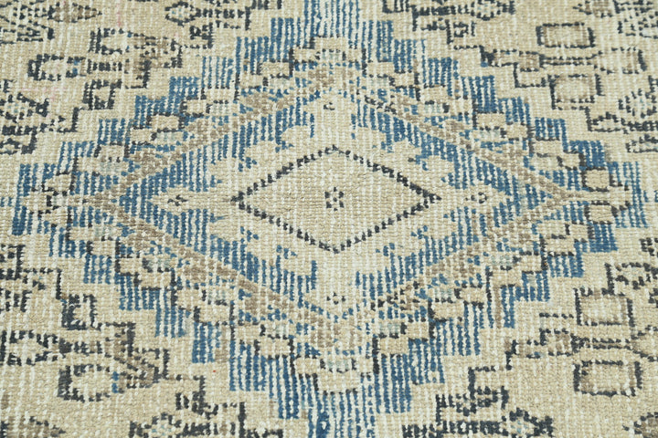 Hand Knotted Vintage Persian Hamadan Wool Rug 6' 10" x 9' 8" - No. AT27590