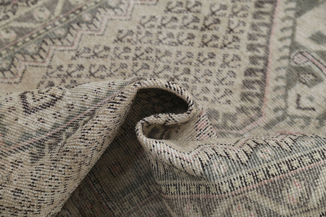 Hand Knotted Vintage Persian Hamadan Wool Rug 4' 10" x 9' 9" - No. AT84546