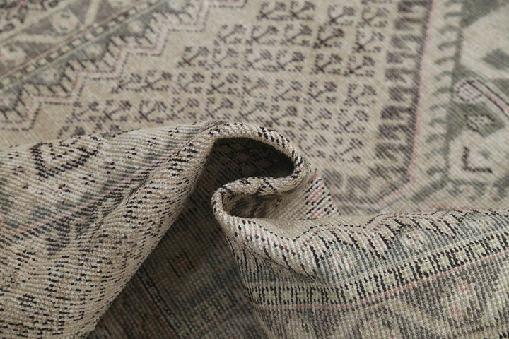 Hand Knotted Vintage Persian Hamadan Wool Rug 4' 10" x 9' 9" - No. AT84546