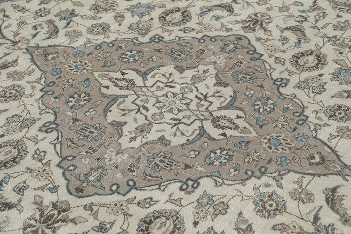 Hand Knotted Vintage Persian Kashan Wool Rug 9' 7" x 13' 1" - No. AT69108