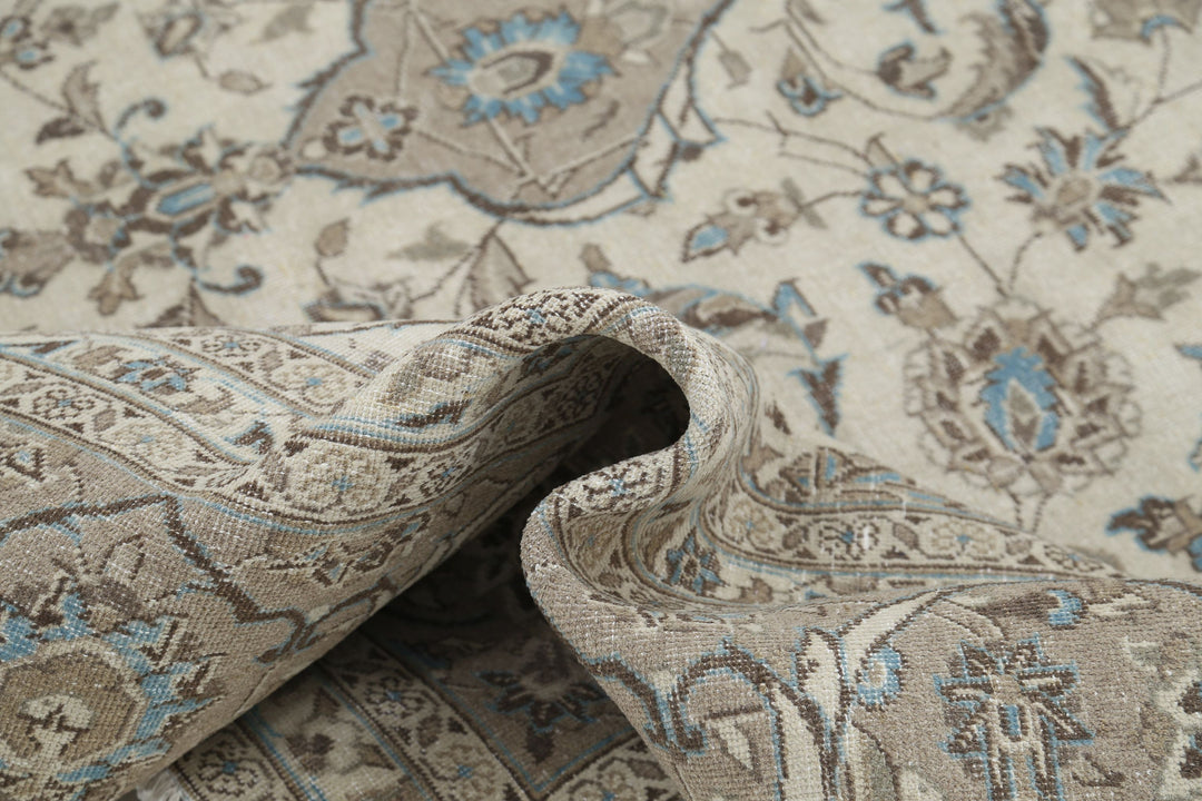 Hand Knotted Vintage Persian Kashan Wool Rug 9' 7" x 13' 1" - No. AT69108