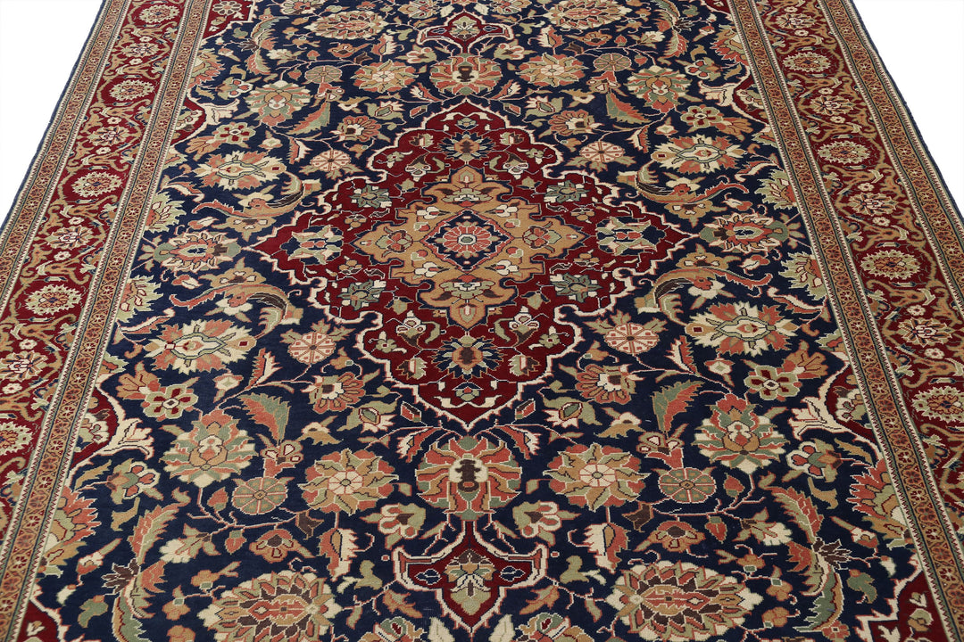 Hand Knotted Vintage Turkish Kayseri Wool Rug 6' 7" x 9' 11" - No. AT74344