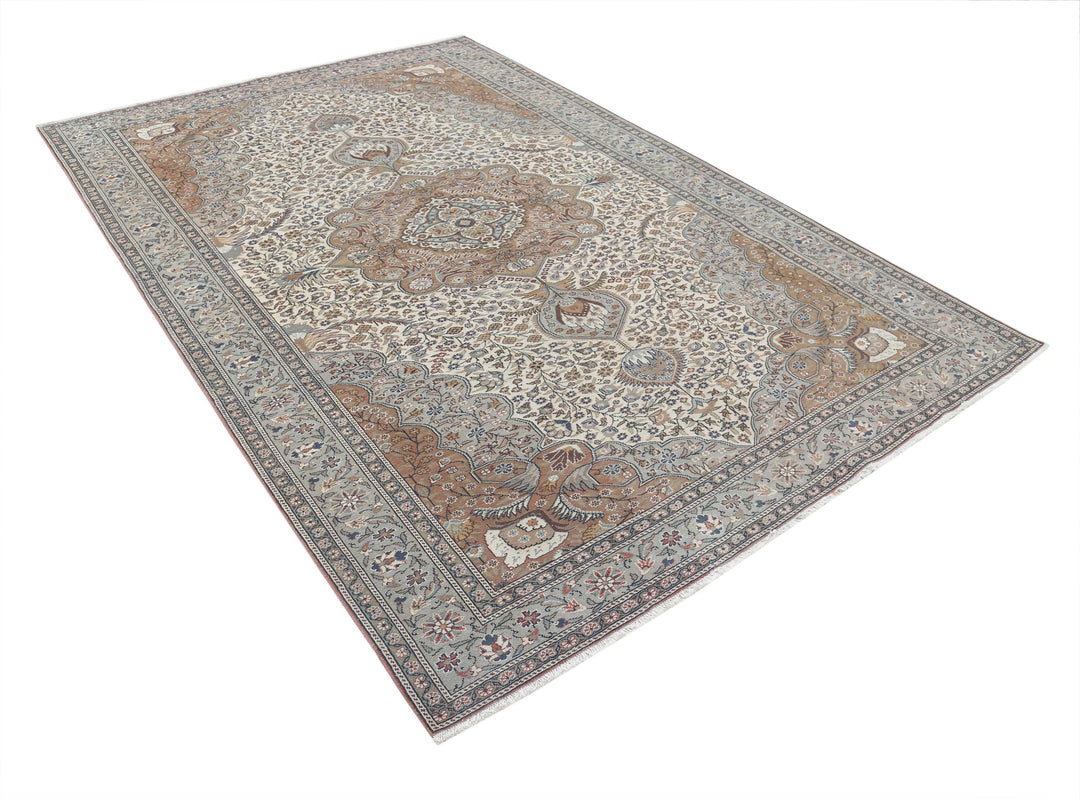 Hand Knotted Vintage Turkish Kayseri Wool Rug 6' 5" x 9' 7" - No. AT30035