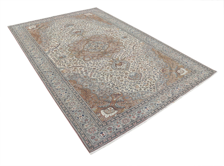 Hand Knotted Vintage Turkish Kayseri Wool Rug 6' 5" x 9' 7" - No. AT30035