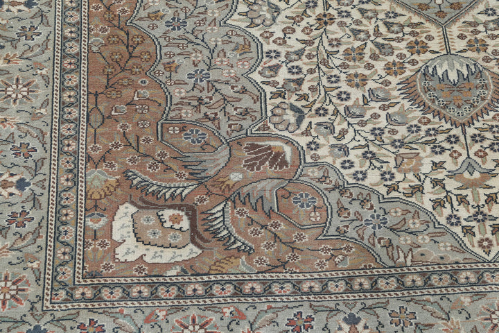 Hand Knotted Vintage Turkish Kayseri Wool Rug 6' 5" x 9' 7" - No. AT30035