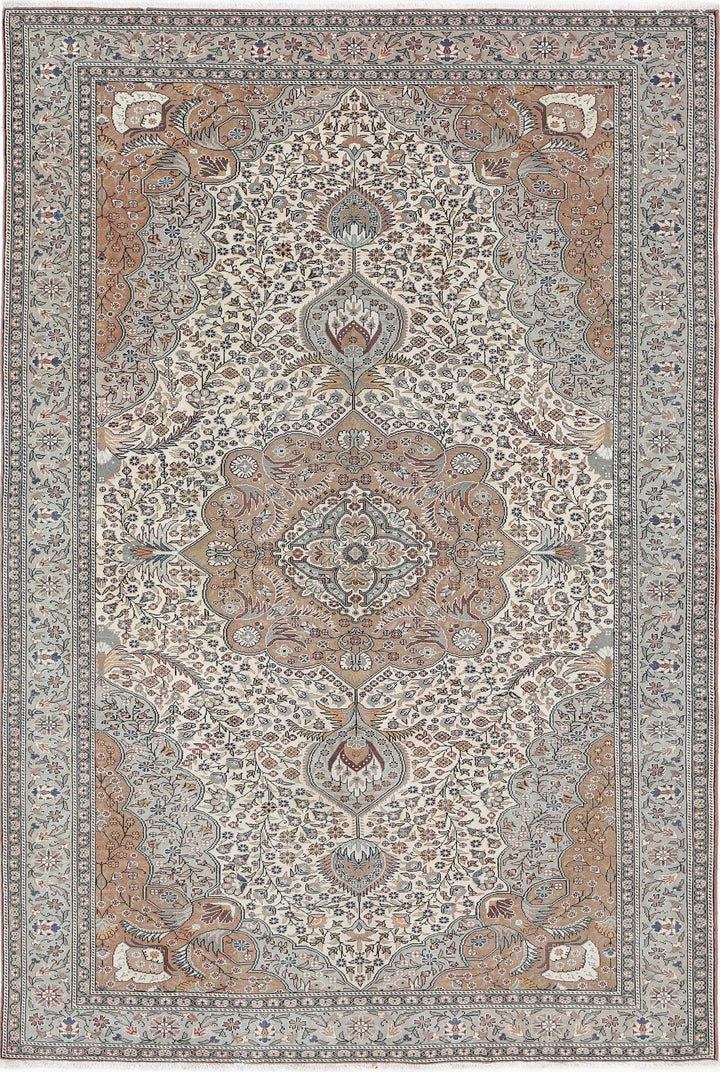 Hand Knotted Vintage Turkish Kayseri Wool Rug 6' 5" x 9' 7" - No. AT30035