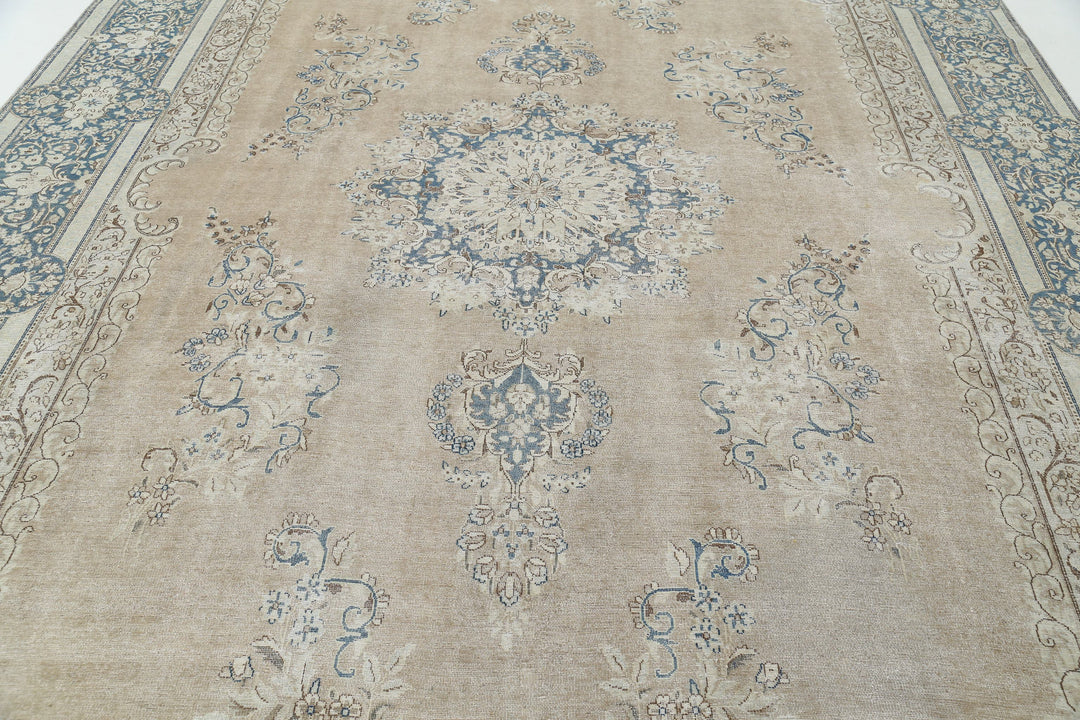 Hand Knotted Vintage Persian Kerman Wool Rug 9' 10" x 16' 2" - No. AT58657