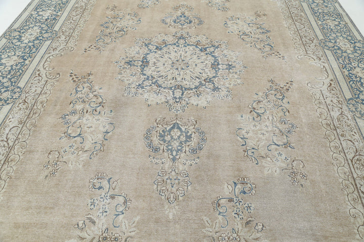 Hand Knotted Vintage Persian Kerman Wool Rug 9' 10" x 16' 2" - No. AT58657