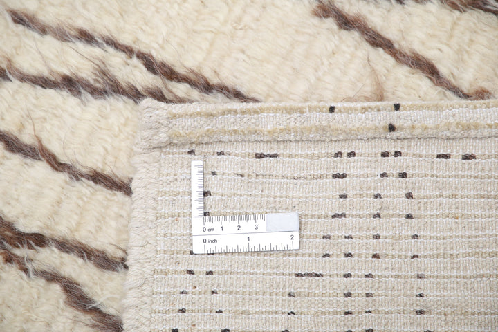 Hand Knotted Tribal Moroccan Wool Rug 2' 7" x 9' 7" - No. AT80720