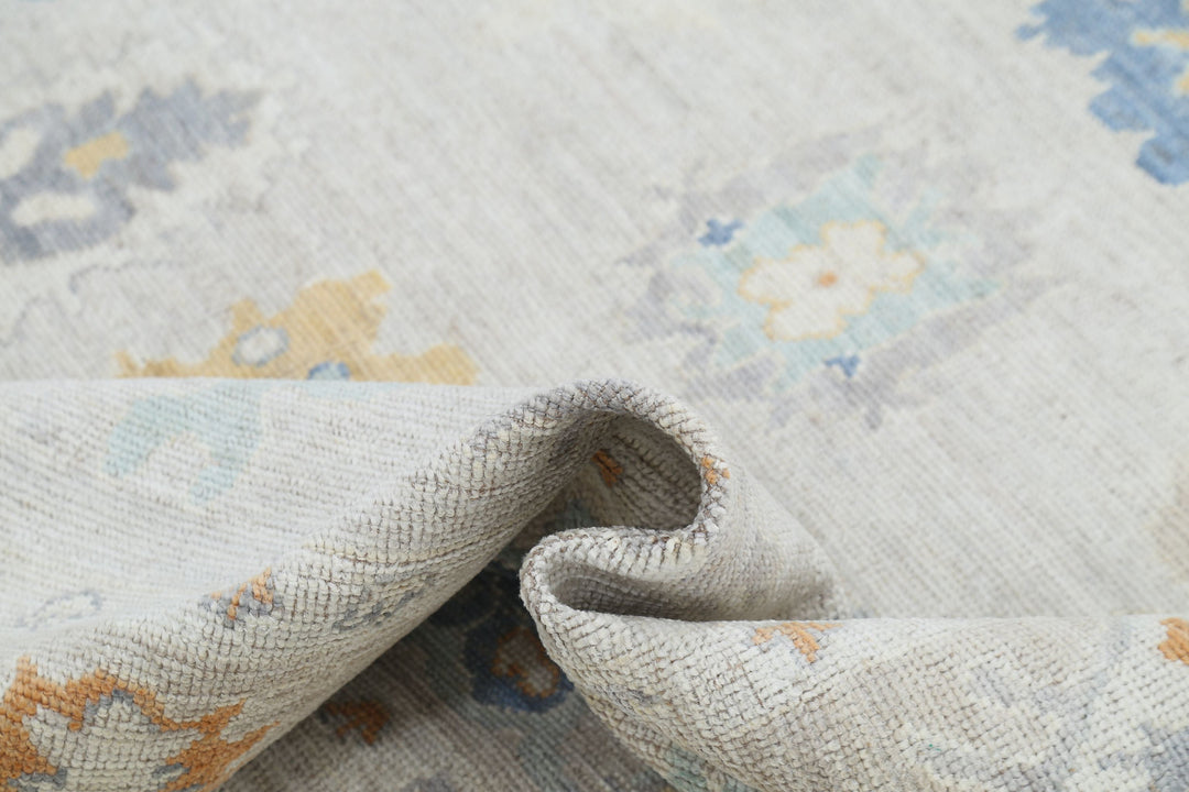 Hand Knotted Oushak Wool Rug 7' 9" x 10' 0" - No. AT53008