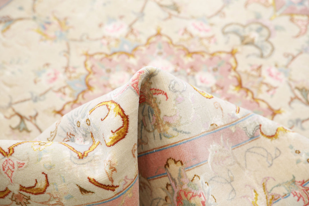 Hand Knotted Masterpiece Persian Tabriz Fine Wool & Silk Rug 3' 3" x 5' 0" - No. AT63955