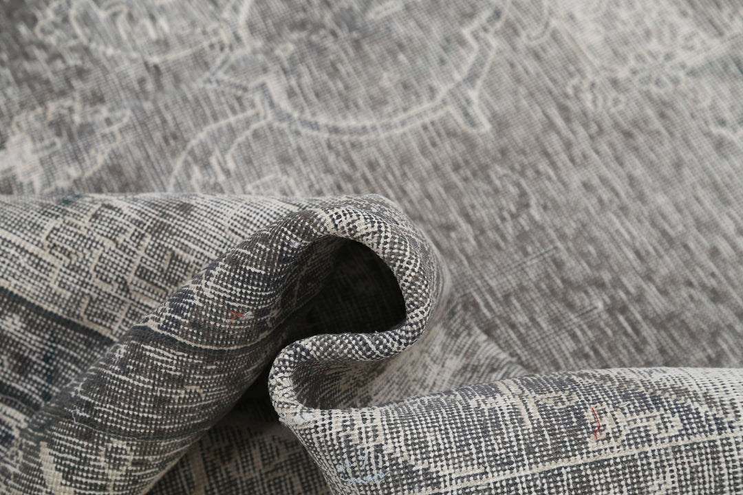 Hand Knotted Vintage Persian Tabriz Wool Rug 8' 5" x 12' 3" - No. AT22364