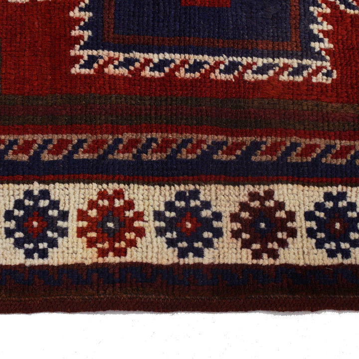 Baluchi Rug 2'7" x 4'7" - No. AL42432