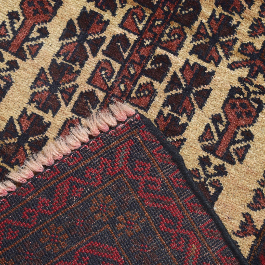 Prayer Rug 2' 9" x 4' " - No. AL27901