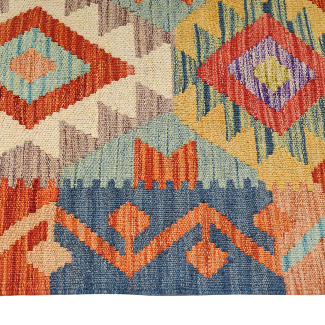 Vegetable Kilim 1' 9" x 5' 6" - No. AL81222