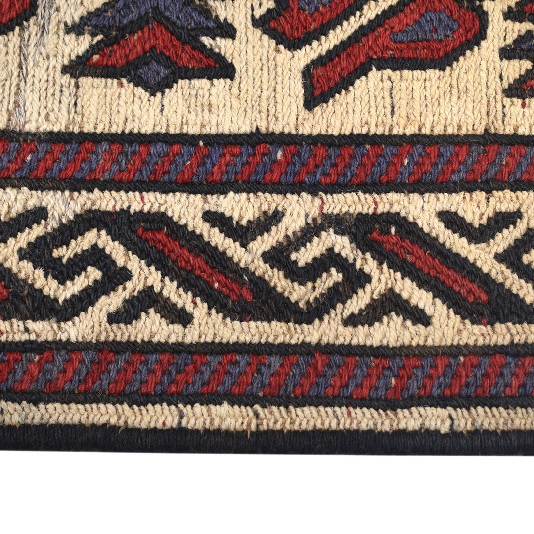 Saghari Kilim 2' 7" x 4' 3" - No. AL64700