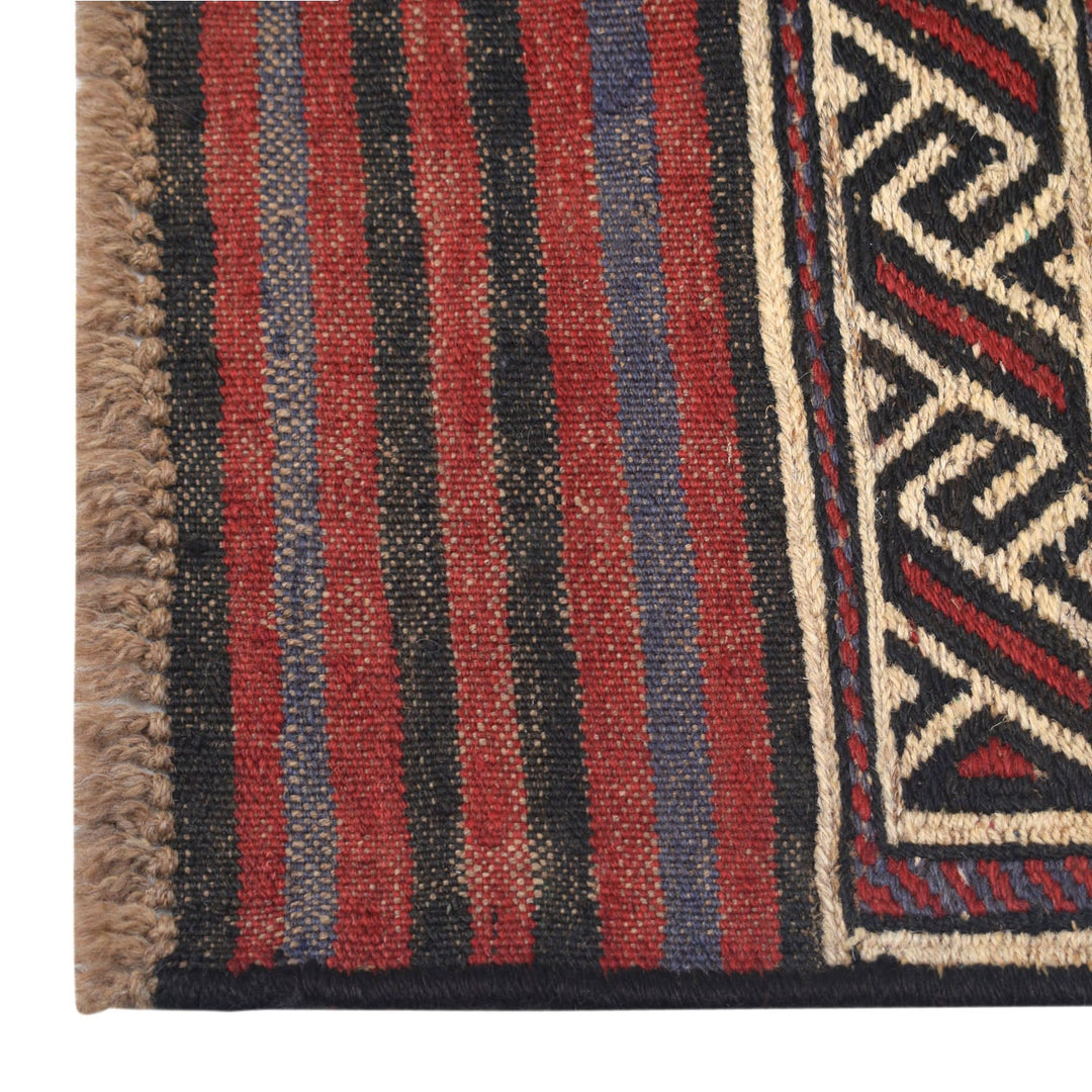 Saghari Kilim 2' 7" x 4' 3" - No. AL64700