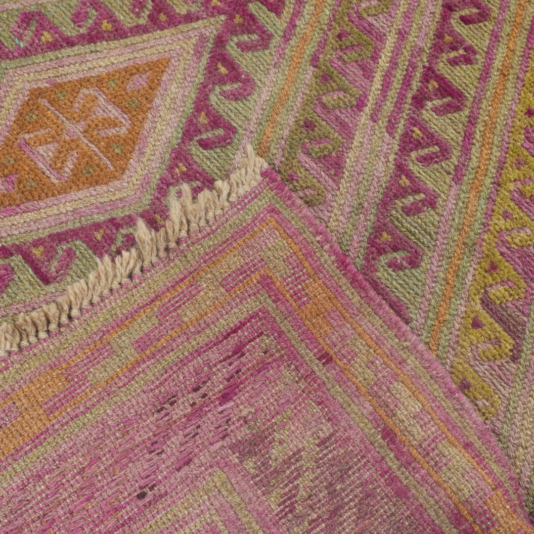Mashwani Rug 6' 7" x 9' 2" - No. AL60641