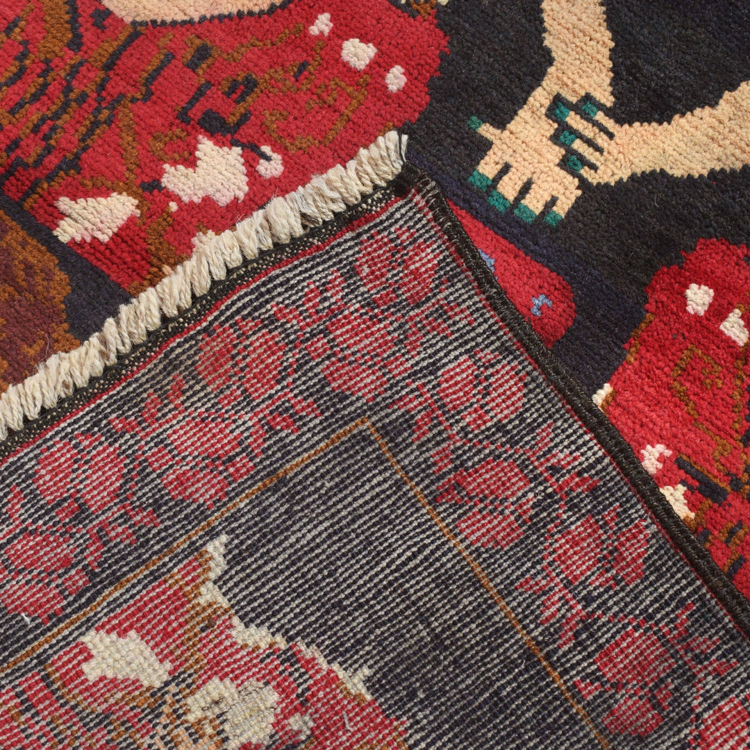 Pictorial Rug 2' 8" x 4' 4" - No. AL35106