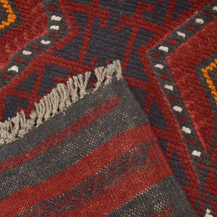 Mashwani Runner 1' 8" x 7' 8" - No. AL43393