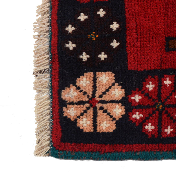 Pictorial Rug 2'8" x 4'7" - No. AL59983