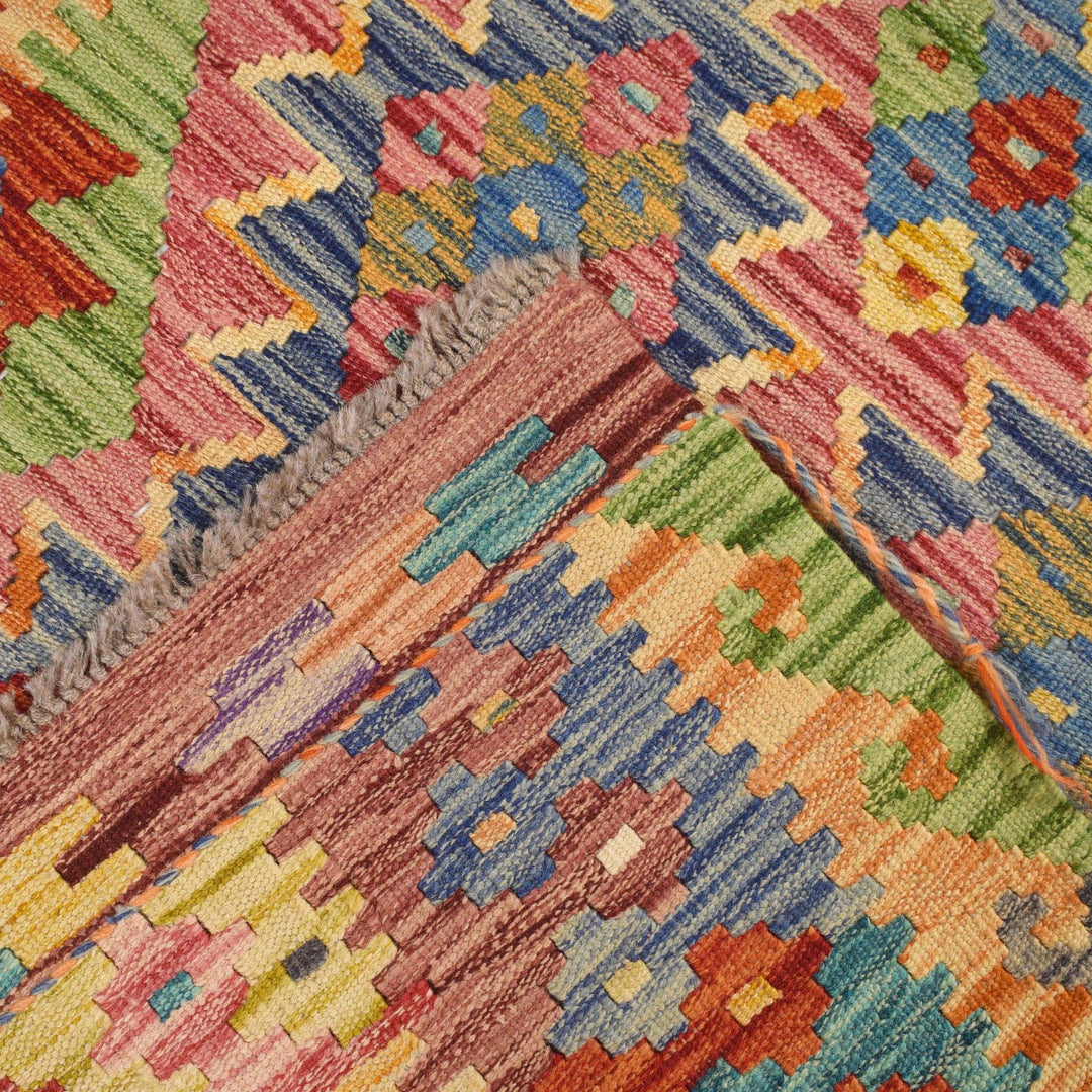 Vegetable Kilim 4' 3" x 6'0" - No. AL93292